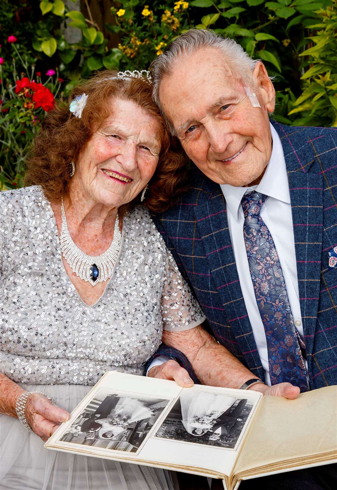 Cissie and Richard Pettengell from Long Stratton have celebrated their 70th wedding anniversary. Picture: Mark Bullimore