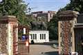 Forbury Gardens lion image goes viral as residents show unity after attack