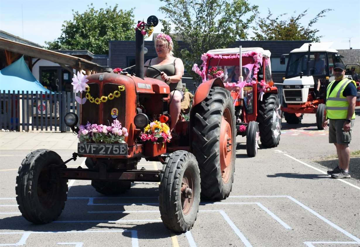 Hundreds flock to fair, raising thousands for good causes