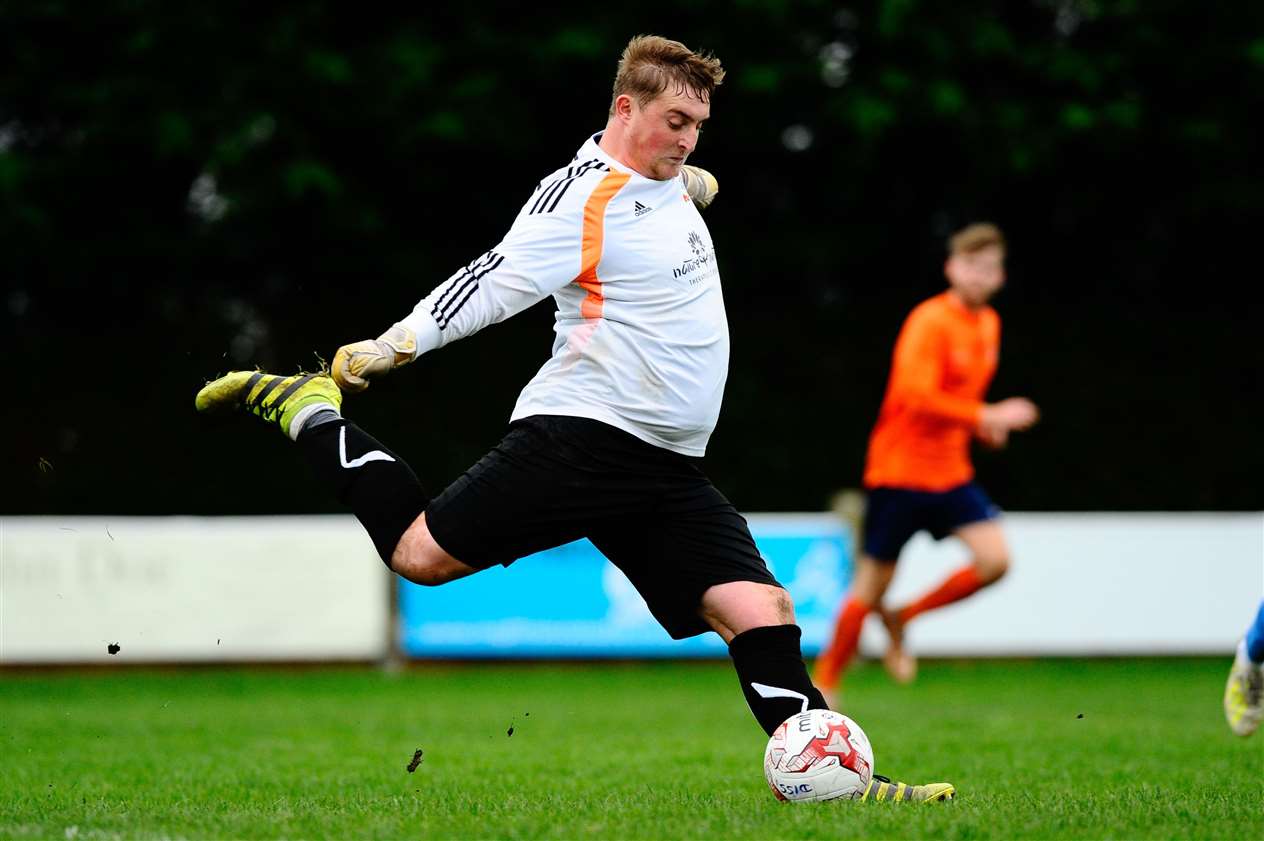 Diss keeper Conor Nicolle. Picture: Mark Bullimore Photography.