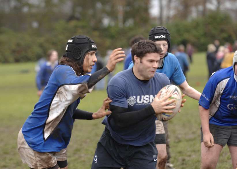 Rugby - England player Dan Hipkiss returns to Diss RFC to coach local youth players.