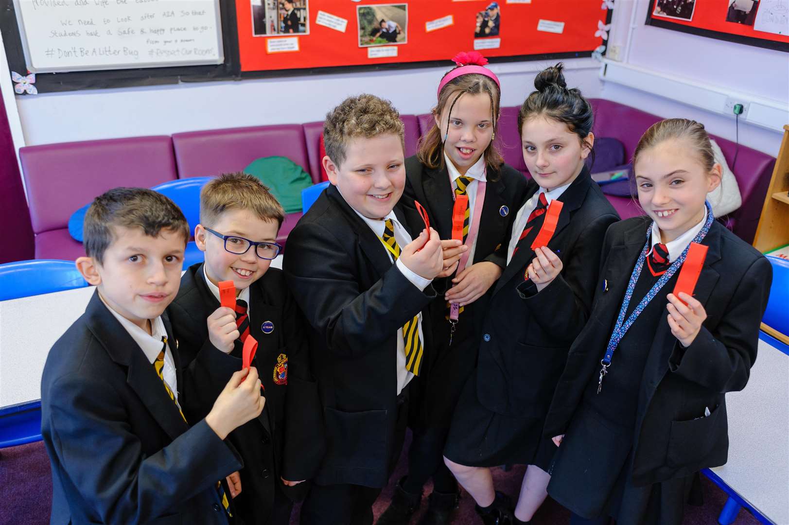 NOTABLY HAPPY: Aarton Goodwin, Reece Trickett, Thomas Mercer, Zoe Orford, Lilac Kirk and Megan Bedingfield enjoy the task. Picture by Mark Bullimore Photography.