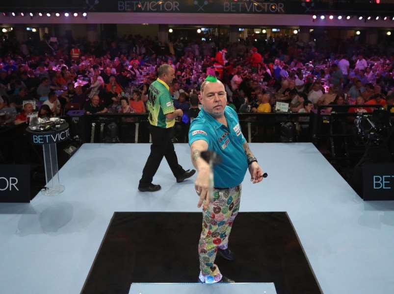 Peter Wright in action in Thursday's quarter-final Picture: Lawrence Lustig/PDC
