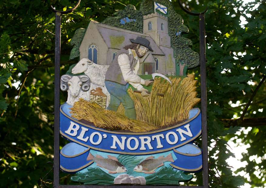 VILLAGE SIGN - BLO NORTON ENGANL00120121029160305