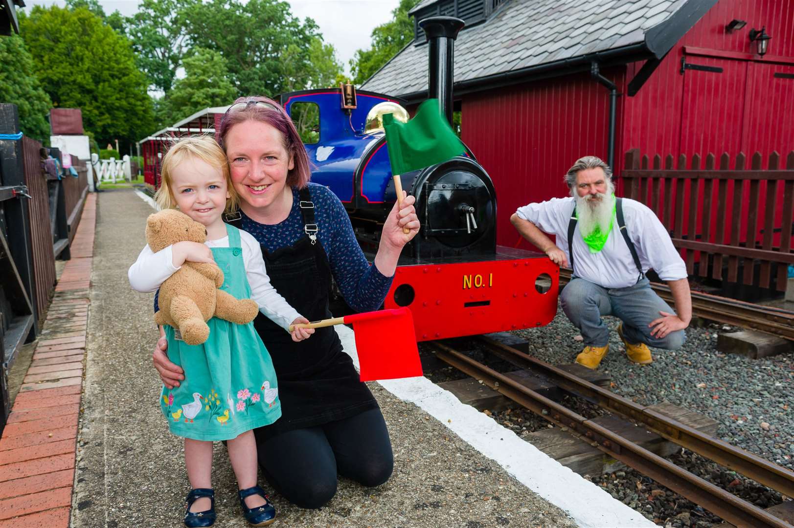 Alicia with mum Gillian and site manager Alastair Baker. Picture: Mark Bullimore