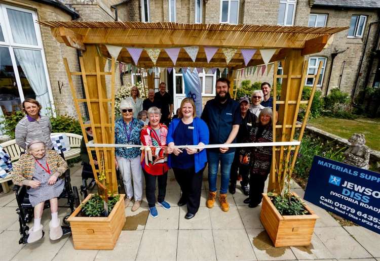 Blooming marvellous: Care home’s garden centrepiece is unveiled