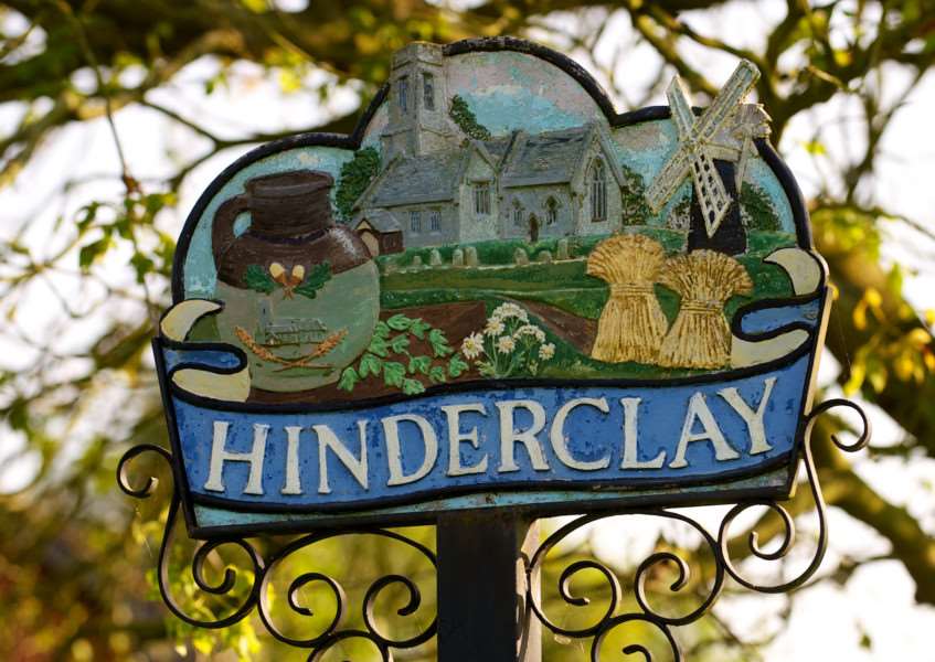 VILLAGE SIGN - HINDERCLAY ENGANL00120121029160233