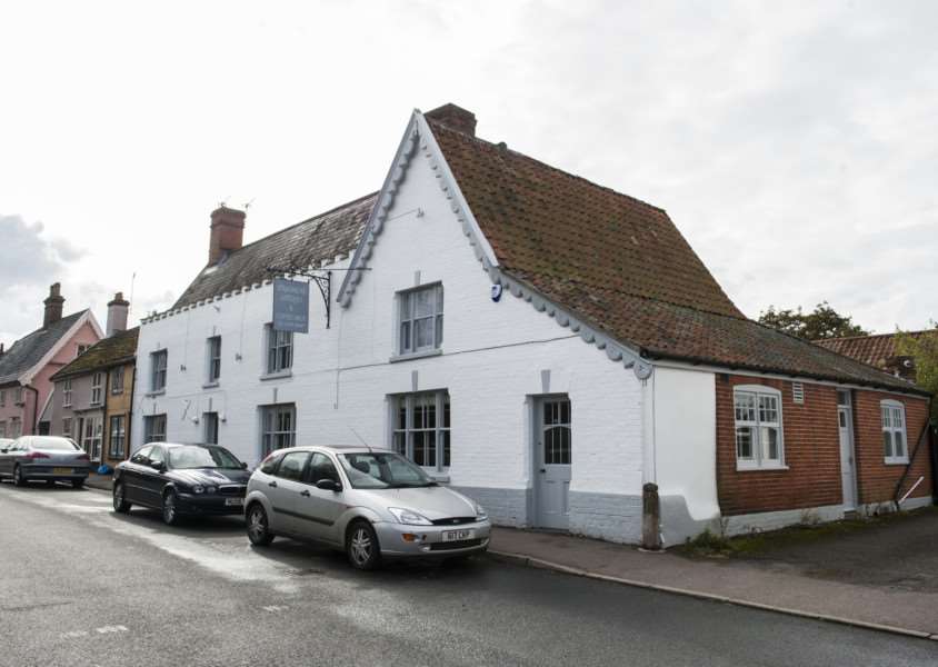 Mark Knight has bought the former closed Queens Head pub and is turning it into a antiques store and cafe. ANL-161210-193206005