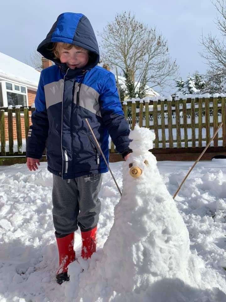 Families enjoy playing in the snow after storm Darcy (44382953)