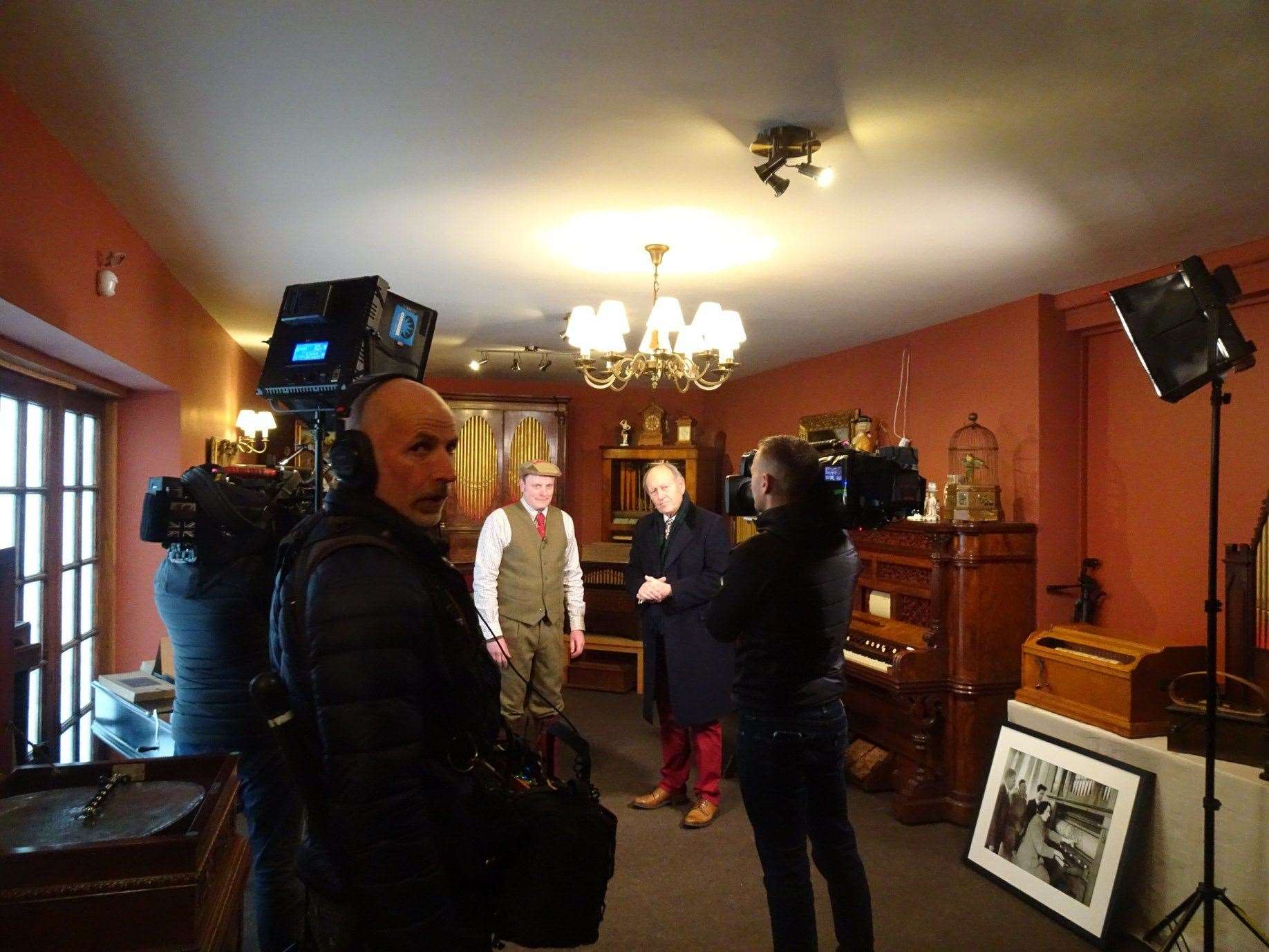The Bargain Hunt team spent around five hours filming at the Grange Musical Collection in Palgrave. (34378955)