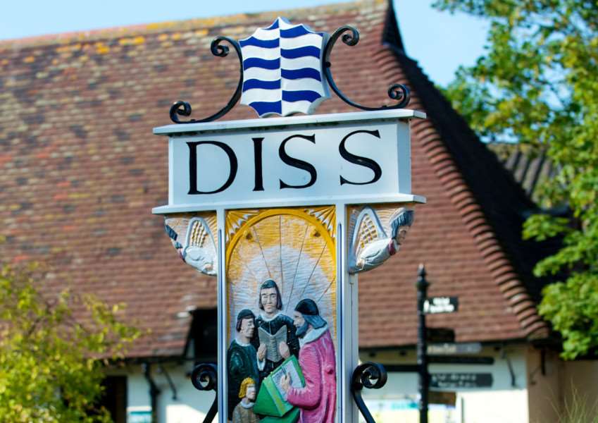 VILLAGE SIGN - DISS TOWN SIGN ENGANL00120140601120721