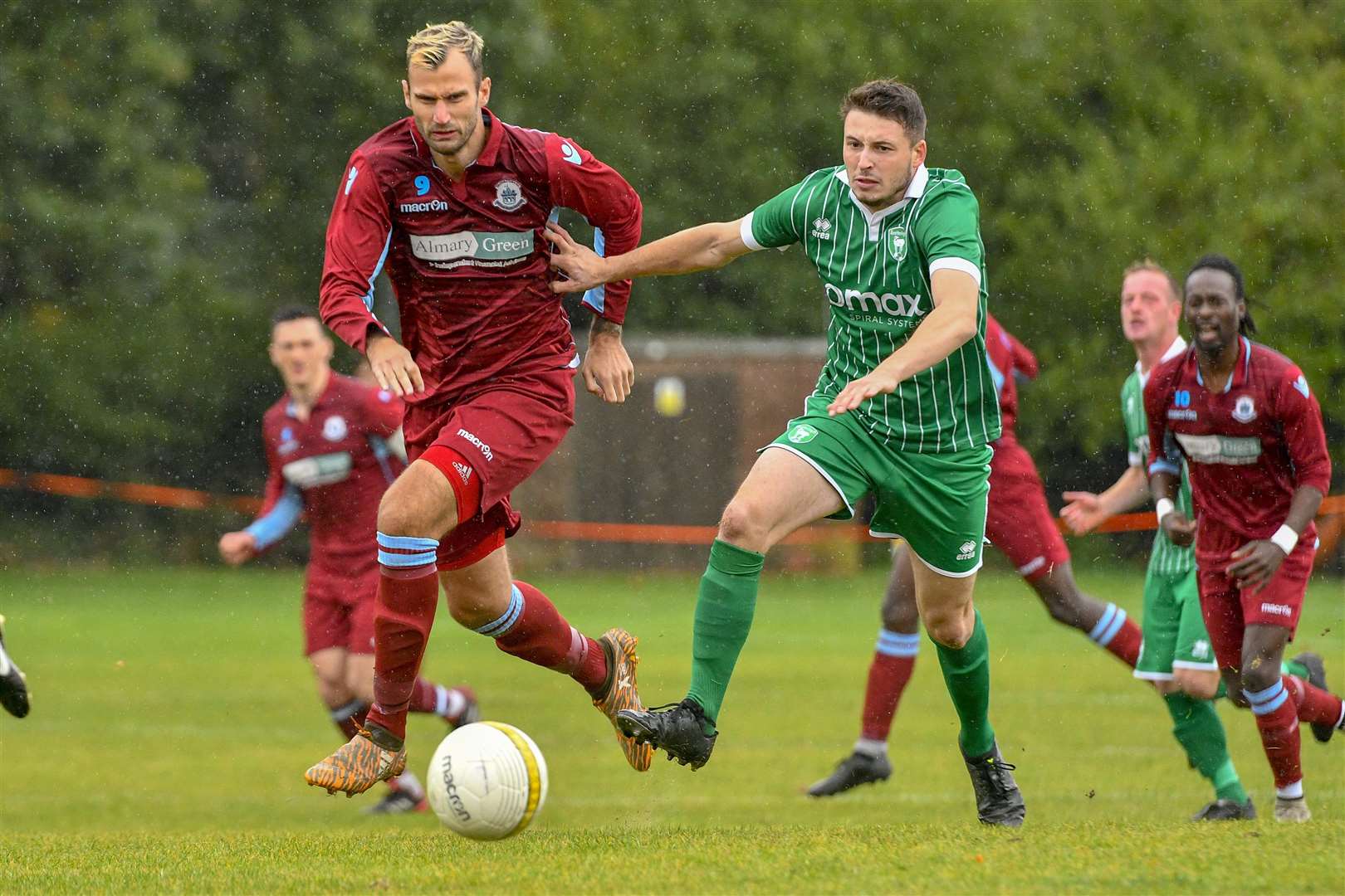 East Harling, Norfolk, UK, 06 October 2018..Football action from East Harling v Thetford - Matthew Allin (EH) and Andrew Wood (T)..Picture: Mark Bullimore Photography. (4635715)