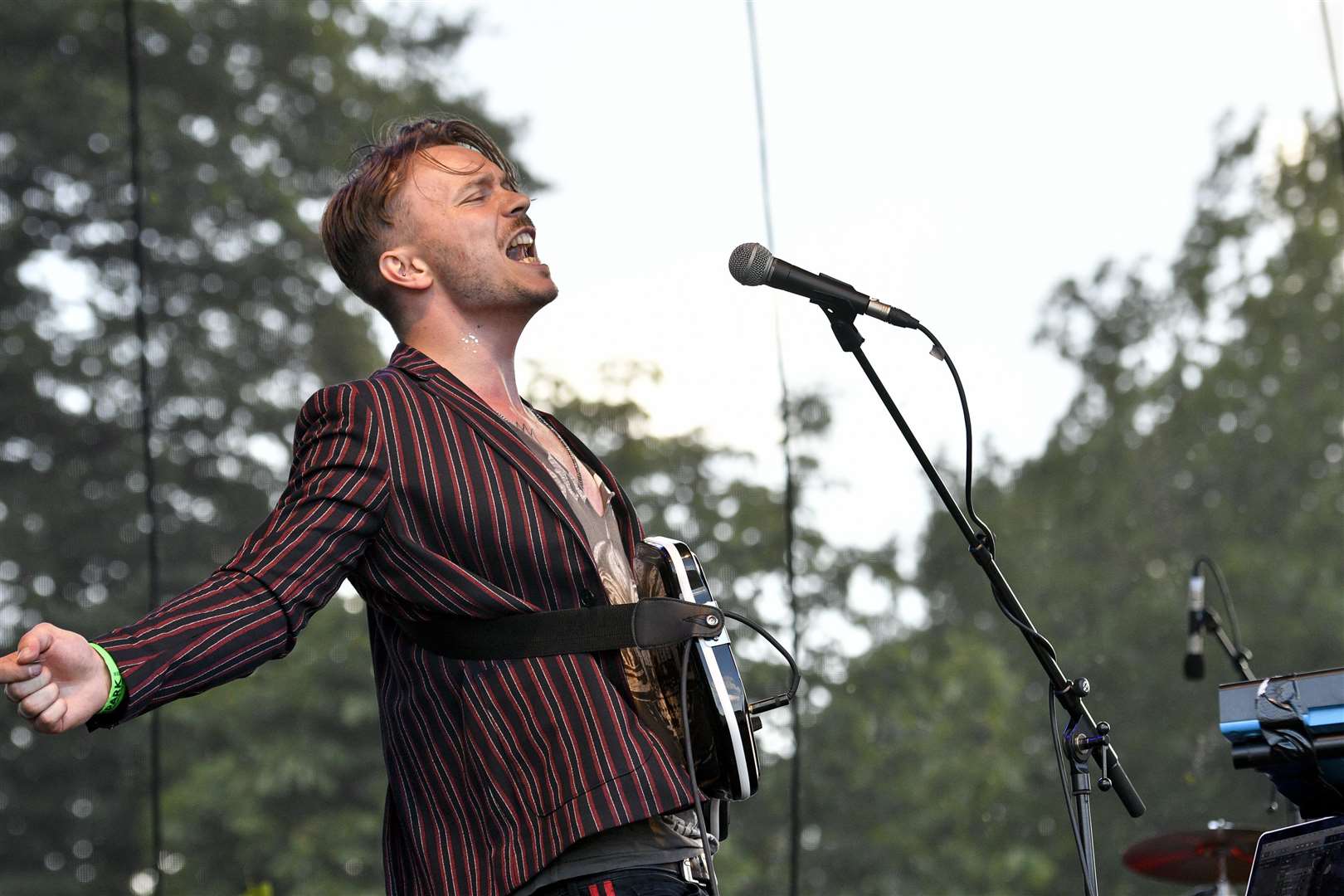 Purple Lights performing on the main stage in 2018