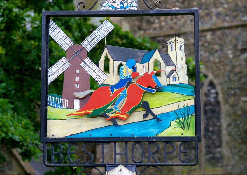 VILLAGE SIGN - BESTHORPE ENGANL00120121029163531