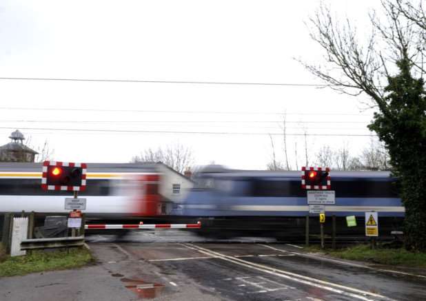 Mellis Road level crossing.