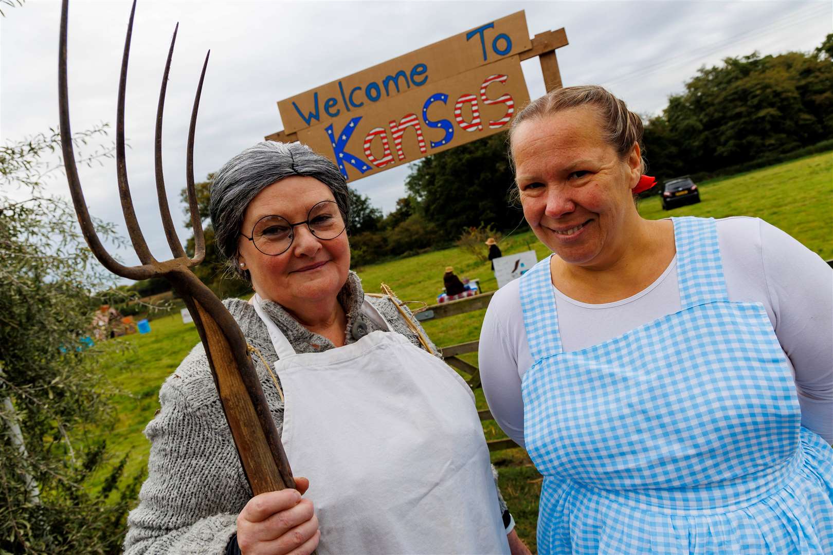 Linda Nash and Victoria Mills provided a warm welcome.
