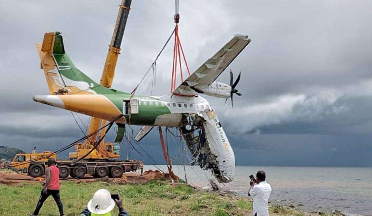 The aircraft being lifted out of Lake Victoria. Picture: Stewarts