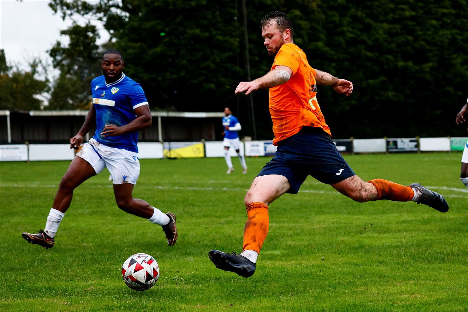 Charlie Webb swings in a cross. Picture: Mark Bullimore