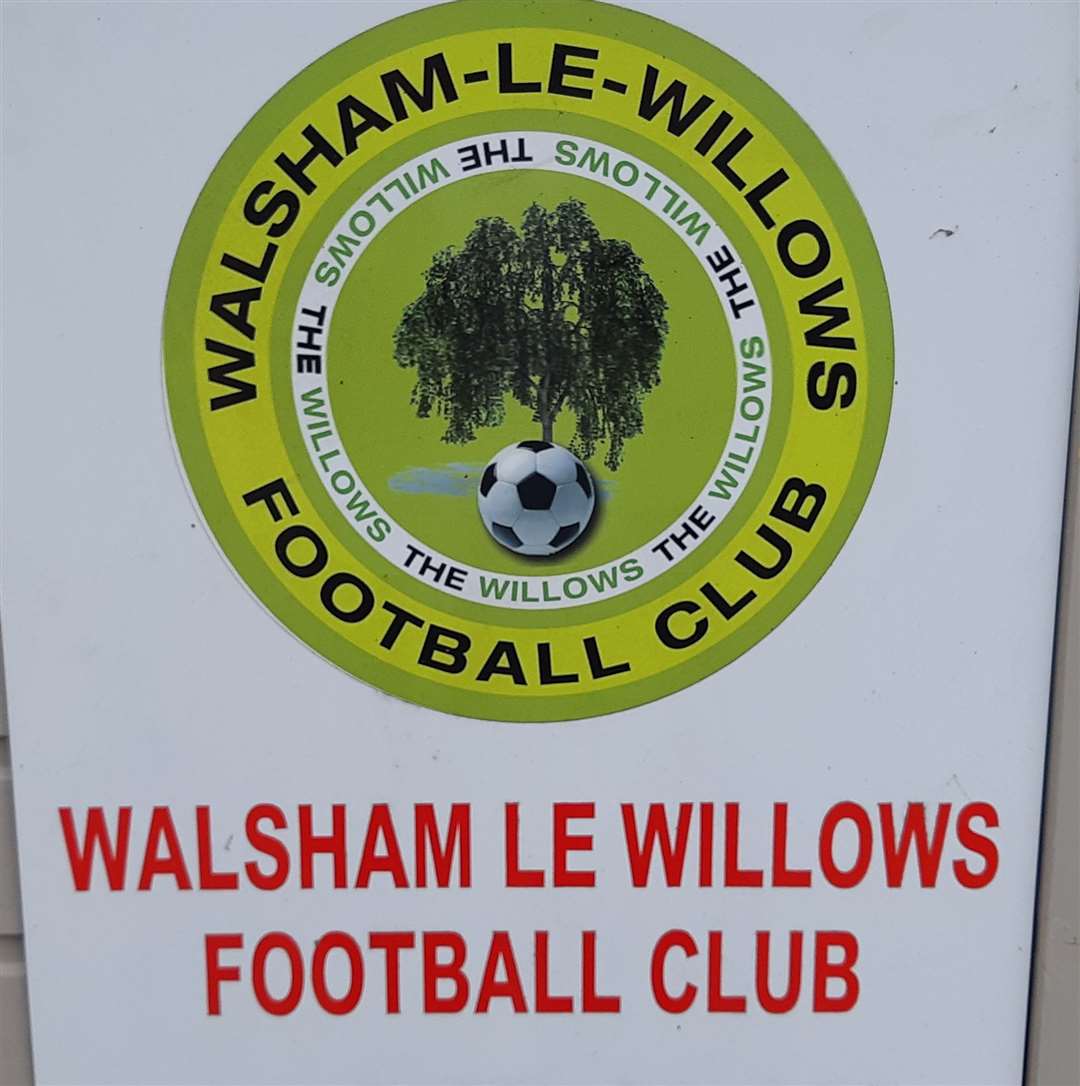 Walsham-le-Willows FC badge (39055290)