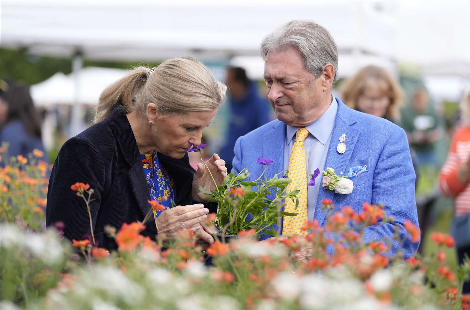 The Duchess of Edinburgh and Alan Titchmarsh (Andrew Matthews/PA)