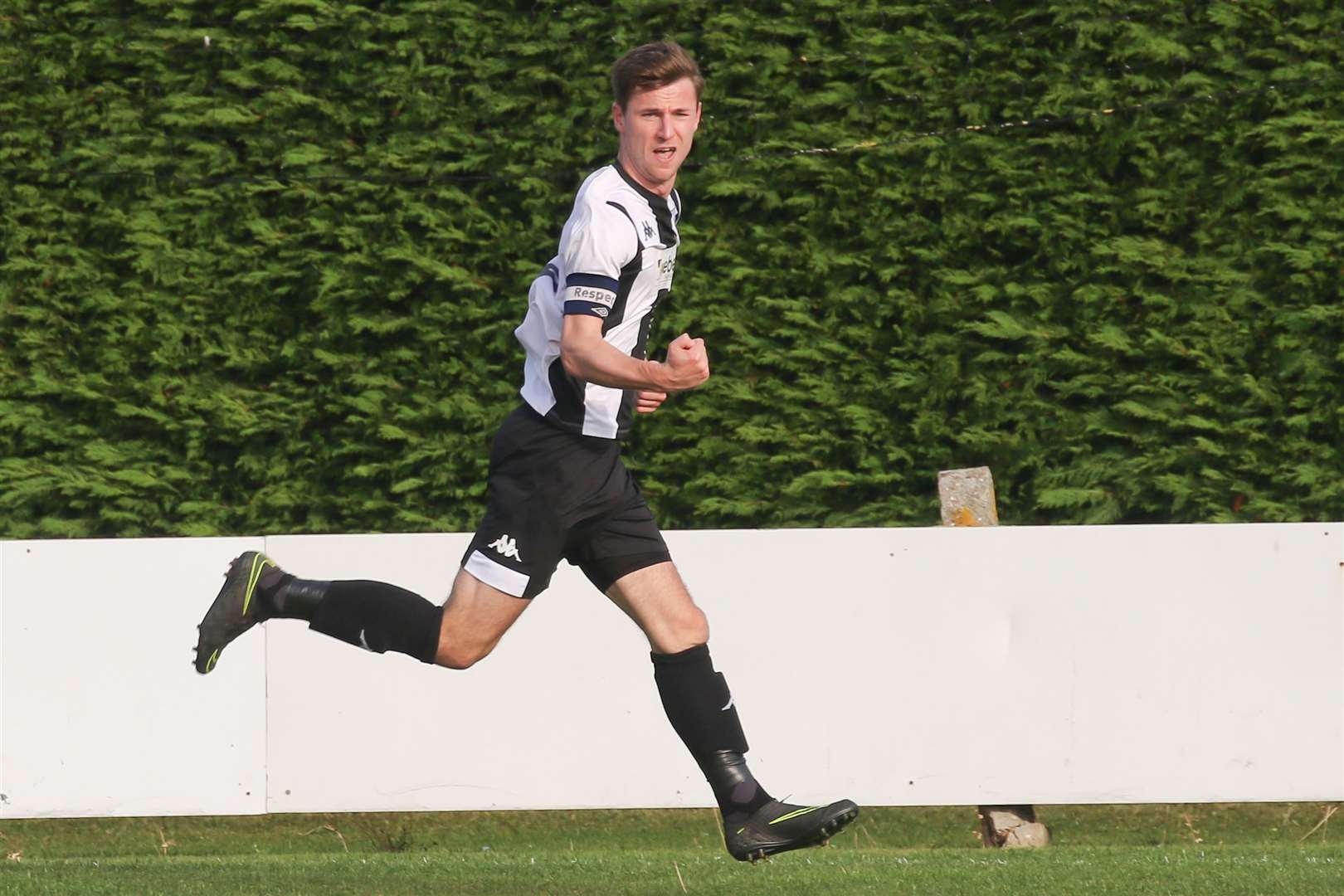 MDEP-12-10-2018-004 sp Harleston Captain No 3 Jake Imrie celebrates the winning goal. (13067969)